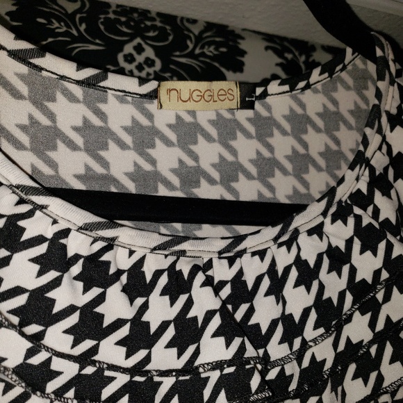 SOLD. Blk/Wht housndtooth tunic - Picture 2 of 3
